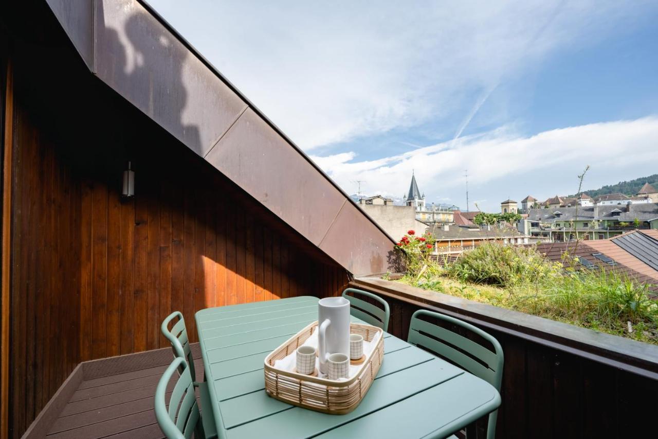 Le Duplex Vaugelas Atypique En Plein Centre Ville Annecy Esterno foto
